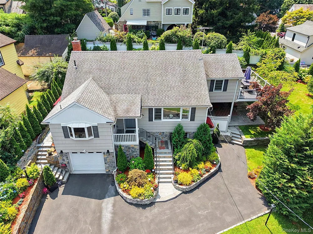 38 Harney Road Scarsdale, NY 10583
