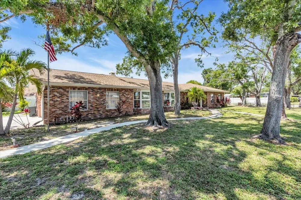 7920 43RD STREET Pinellas Park, FL 33781