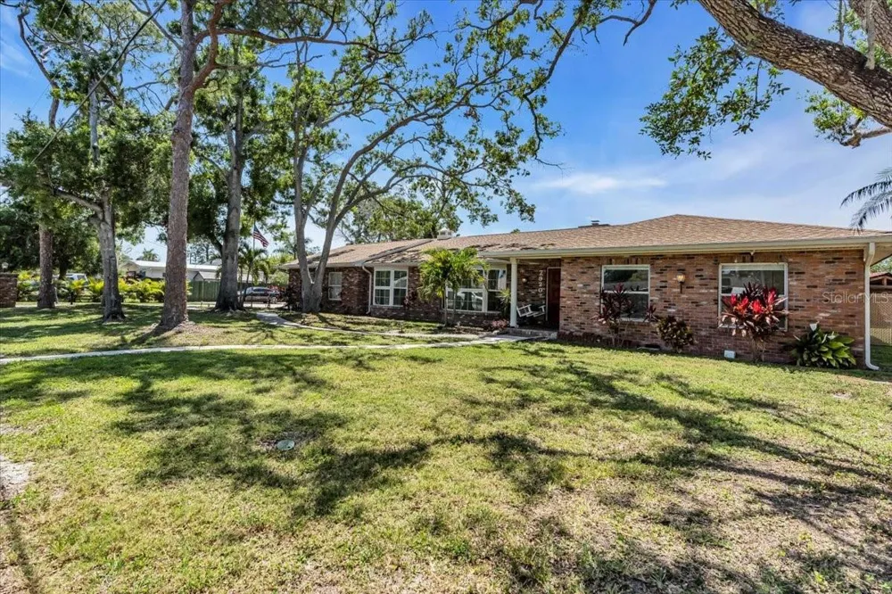 7920 43RD STREET Pinellas Park, FL 33781