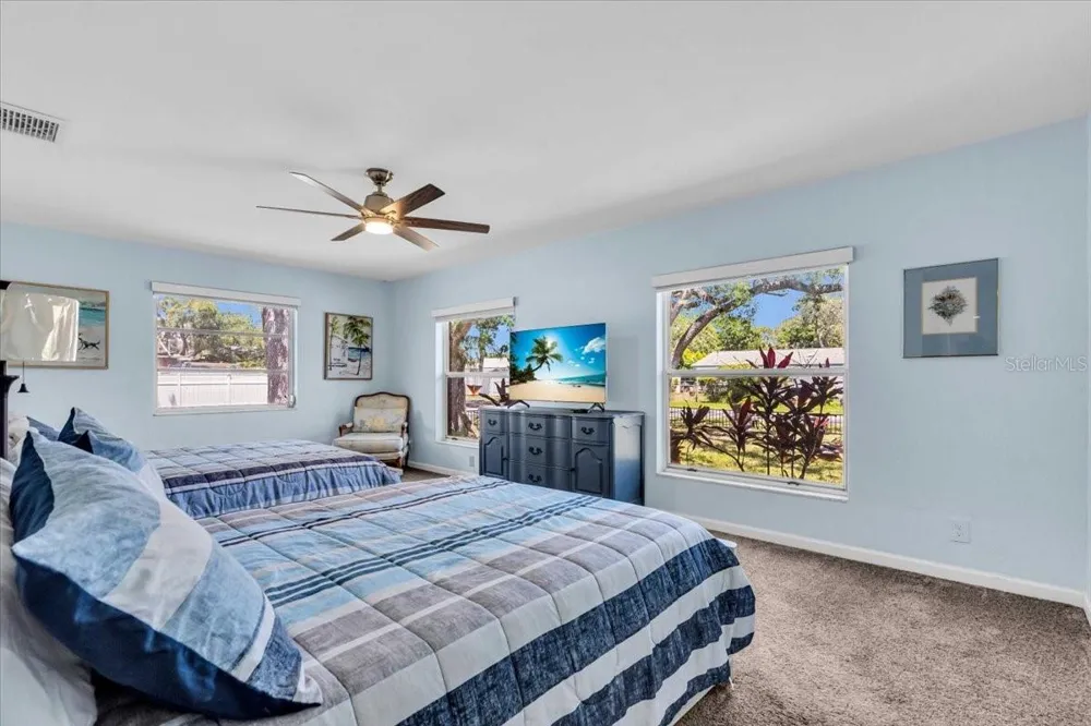 7920 43RD STREET Pinellas Park, FL 33781