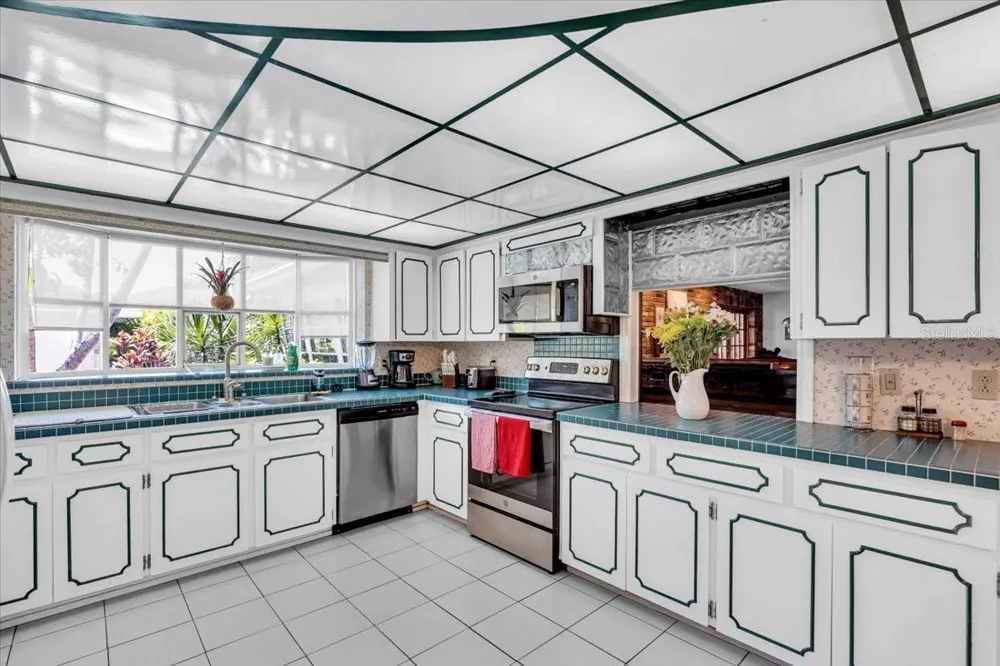 7920 43RD STREET Pinellas Park, FL 33781