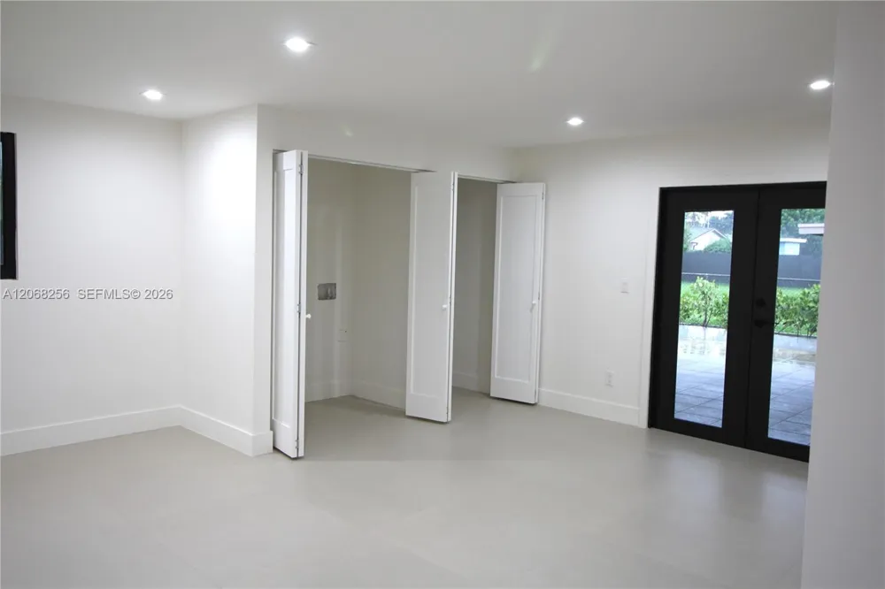 10821 SW 63rd St Miami, FL 33173