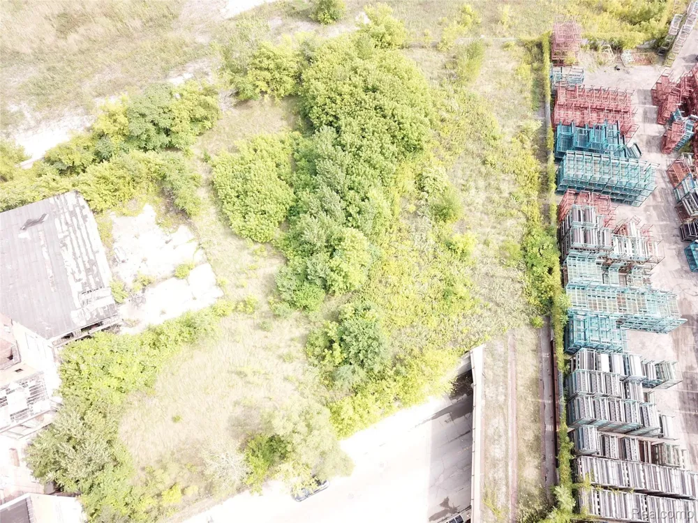 6200 RUSSELL Detroit City, MI 48211