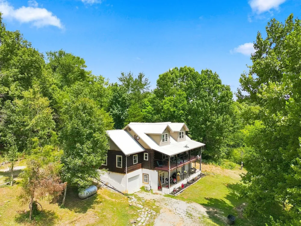 2339 Talley Rd Belfast, TN 37019