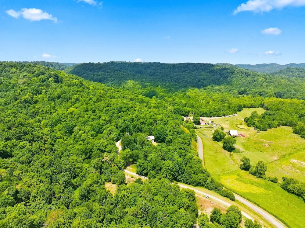 2339 Talley Rd Belfast, TN 37019