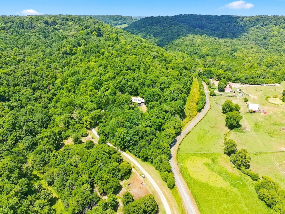 2339 Talley Rd Belfast, TN 37019