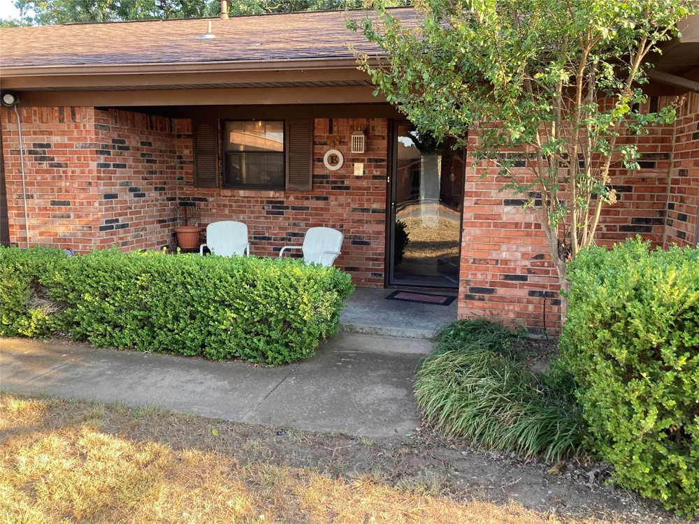 1003 Cactus Street Mineral Wells, TX 76067