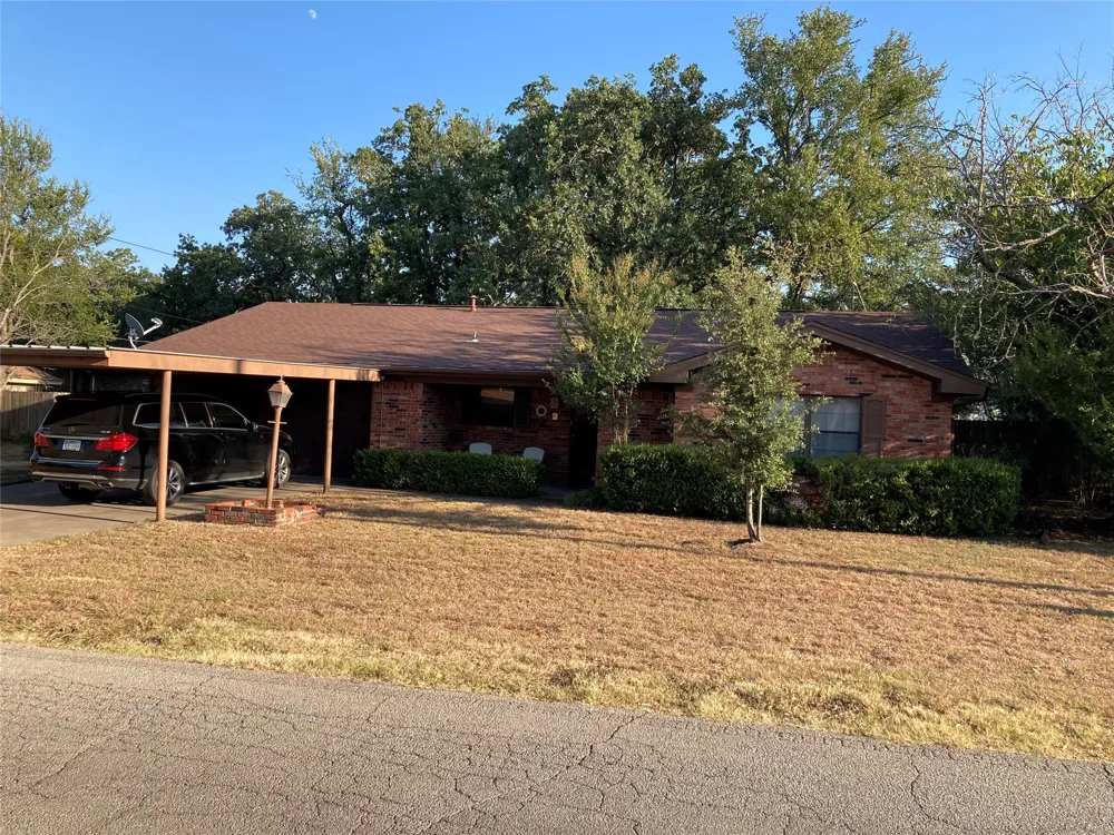 1003 Cactus Street Mineral Wells, TX 76067