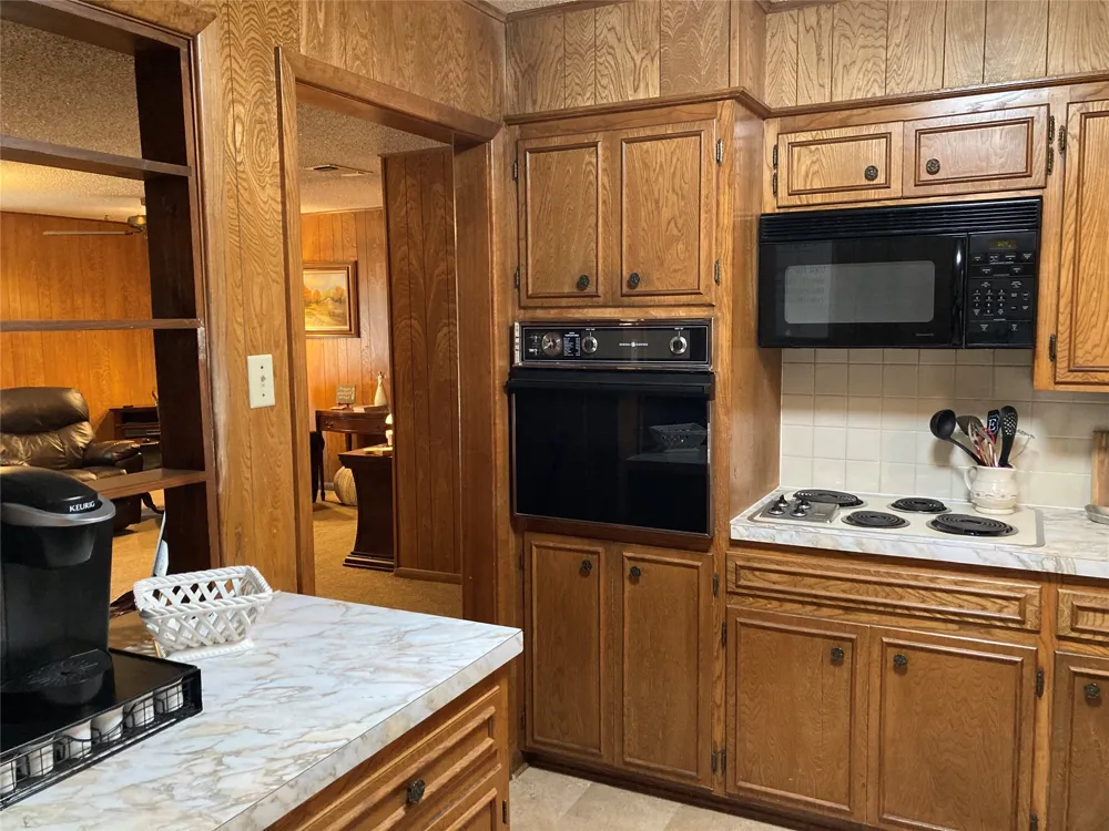 1003 Cactus Street Mineral Wells, TX 76067