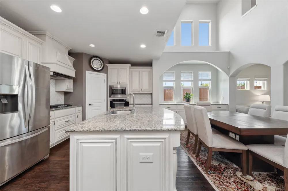 916 Marion Farm Rd Little Elm, TX 75068
