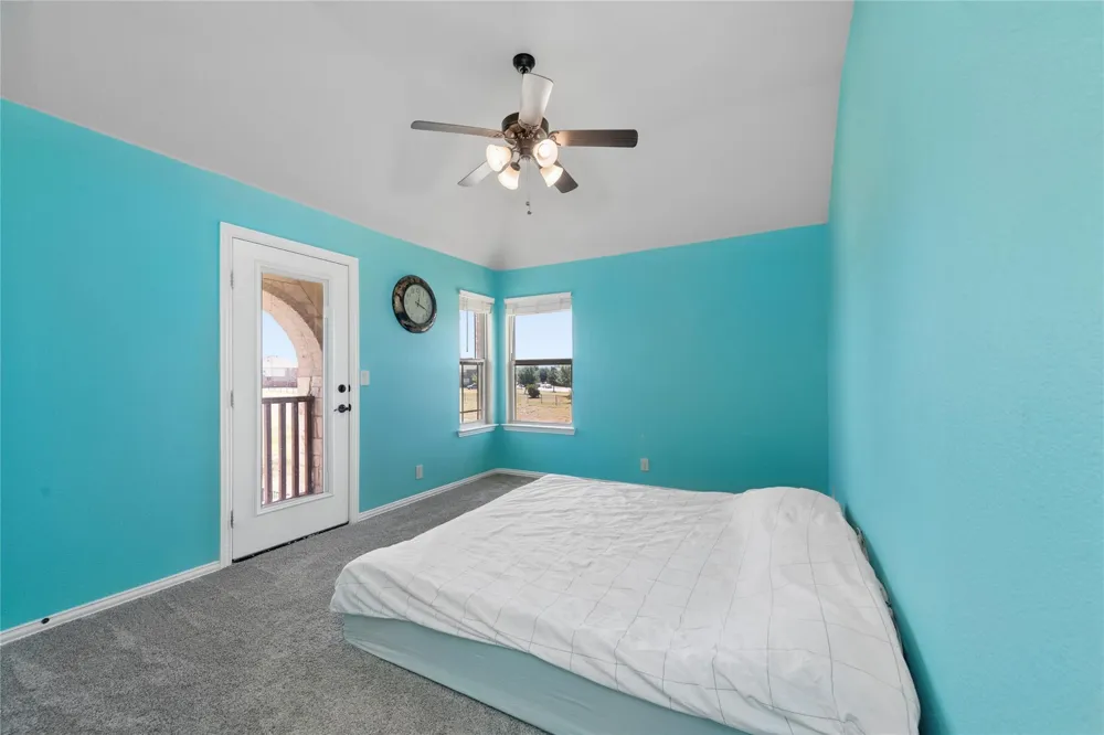 916 Marion Farm Rd Little Elm, TX 75068