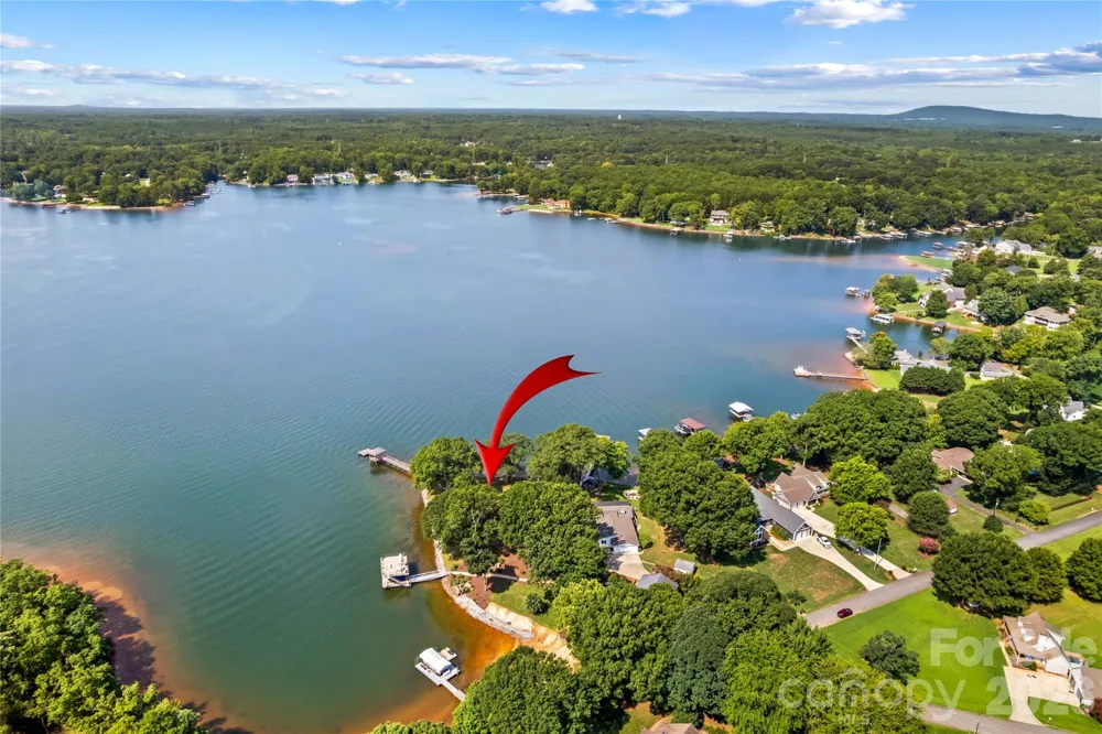 7152 Channelview Drive Sherrills Ford, NC 28673