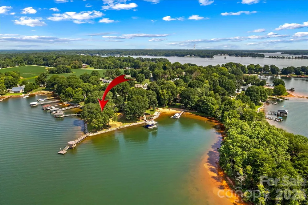 7152 Channelview Drive Sherrills Ford, NC 28673