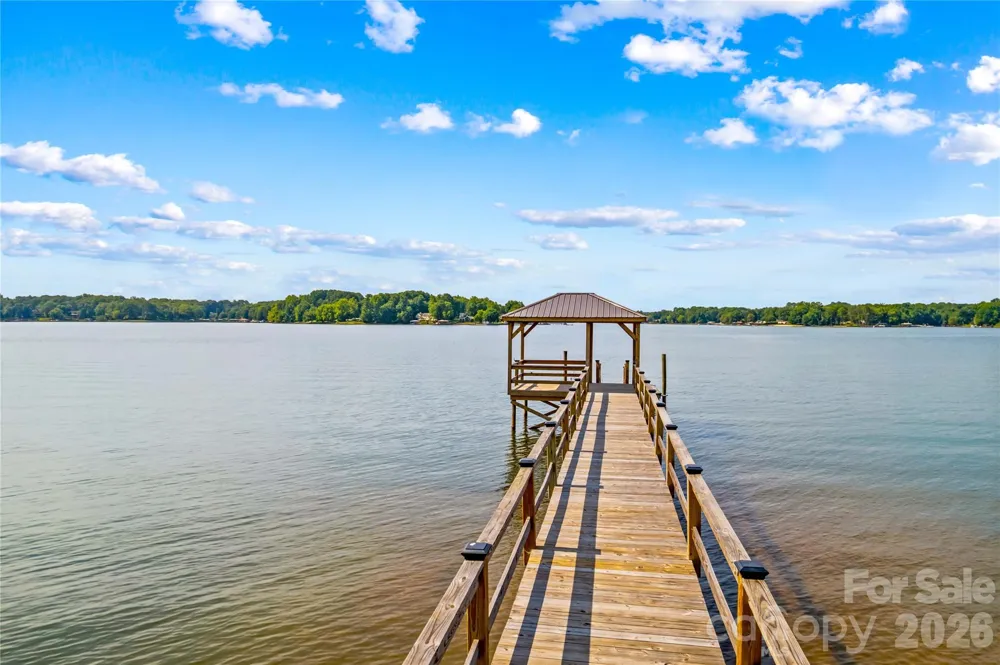 7152 Channelview Drive Sherrills Ford, NC 28673