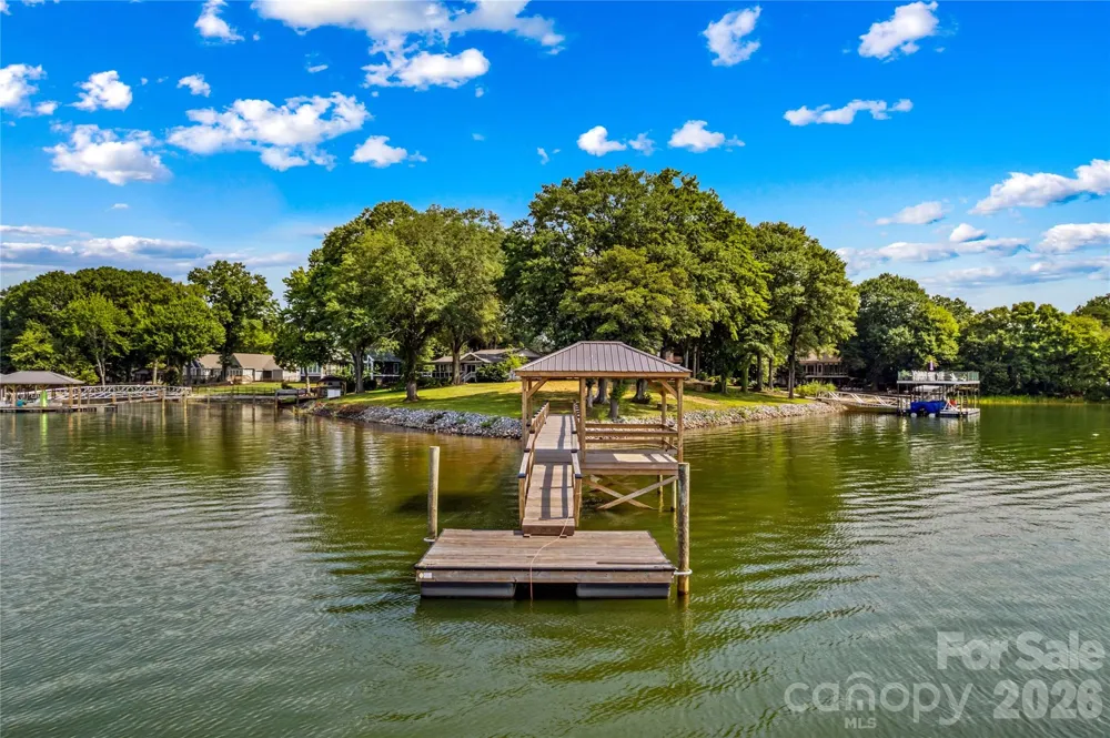 7152 Channelview Drive Sherrills Ford, NC 28673