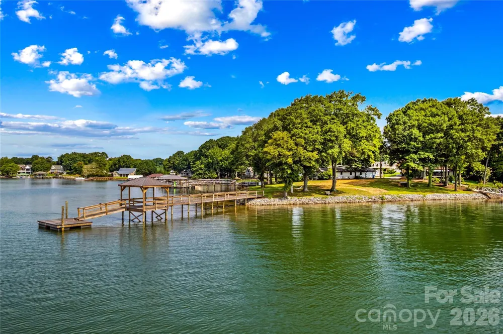 7152 Channelview Drive Sherrills Ford, NC 28673