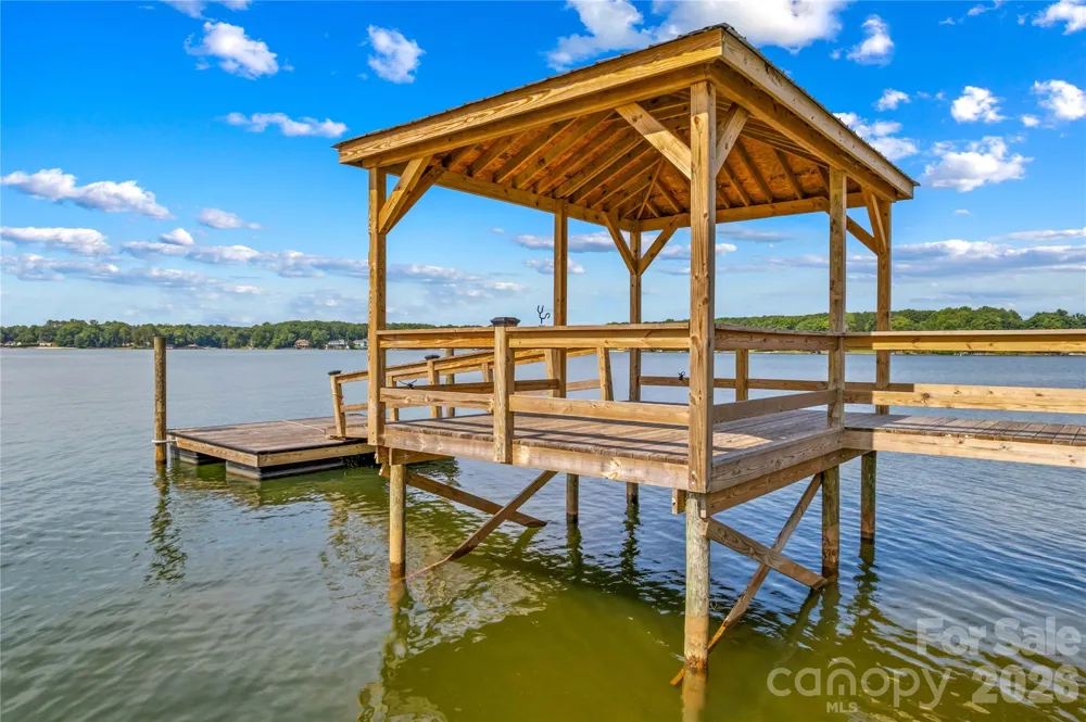 7152 Channelview Drive Sherrills Ford, NC 28673