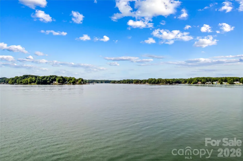7152 Channelview Drive Sherrills Ford, NC 28673