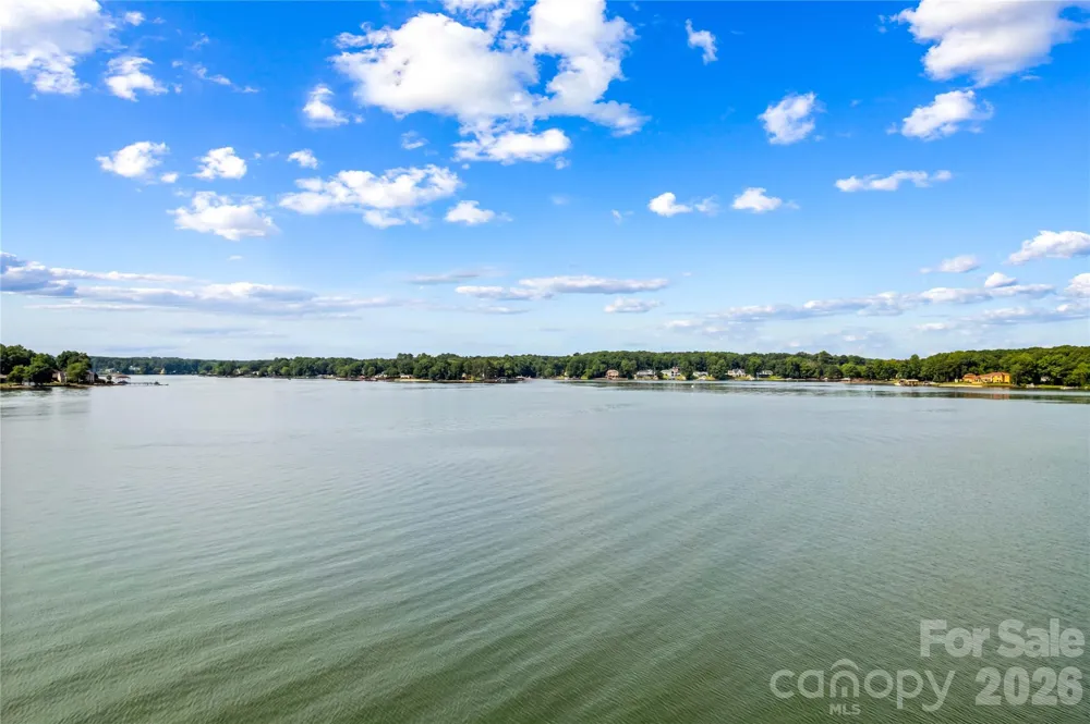 7152 Channelview Drive Sherrills Ford, NC 28673