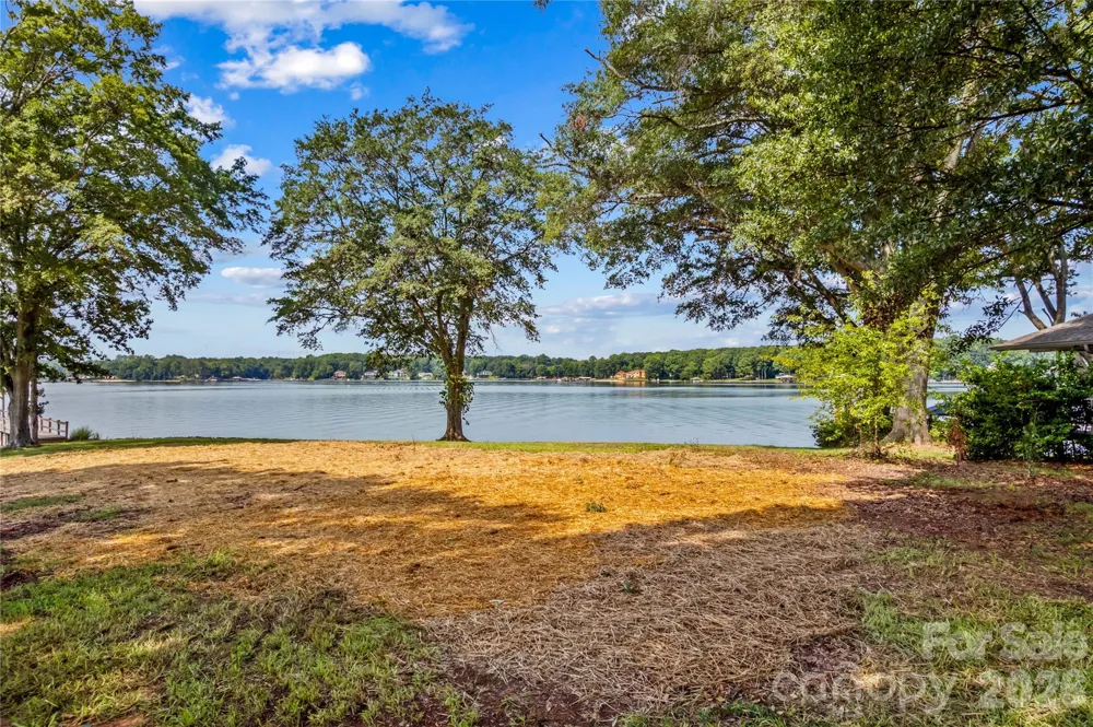 7152 Channelview Drive Sherrills Ford, NC 28673