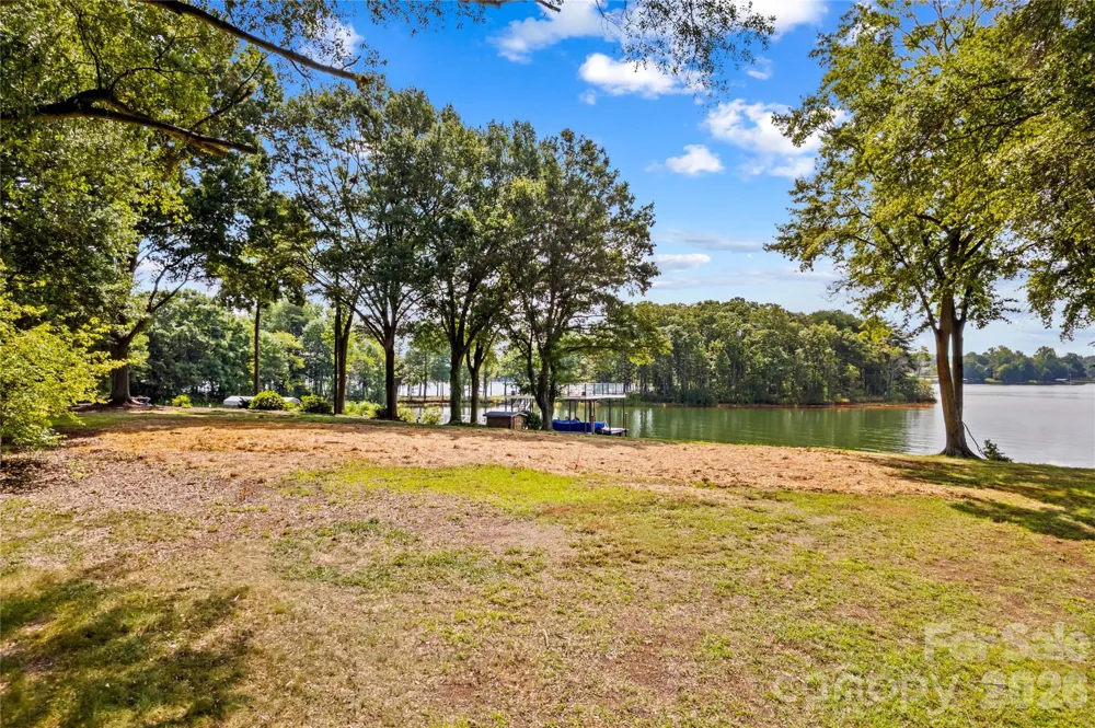 7152 Channelview Drive Sherrills Ford, NC 28673
