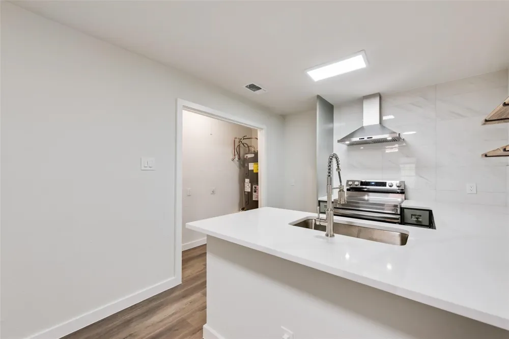 1000 S Mary Street Arlington, TX 76010
