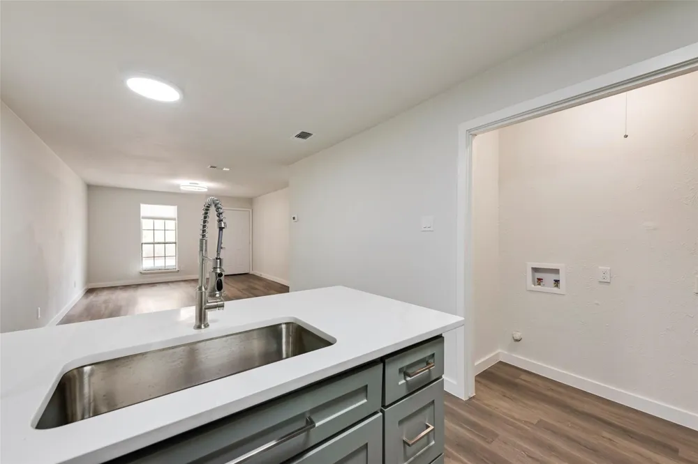 1000 S Mary Street Arlington, TX 76010