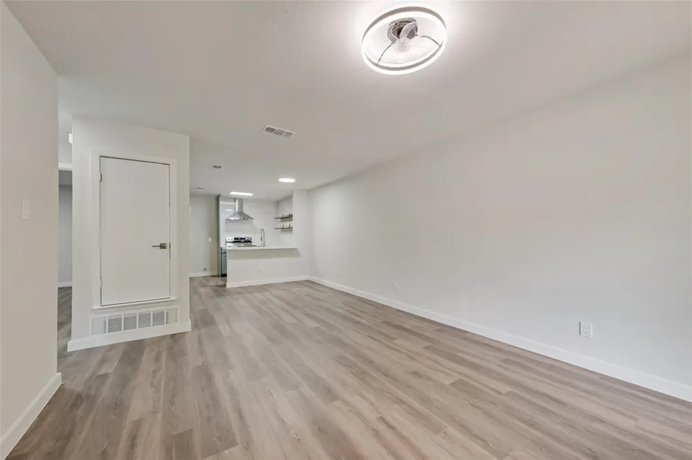 1000 S Mary Street Arlington, TX 76010