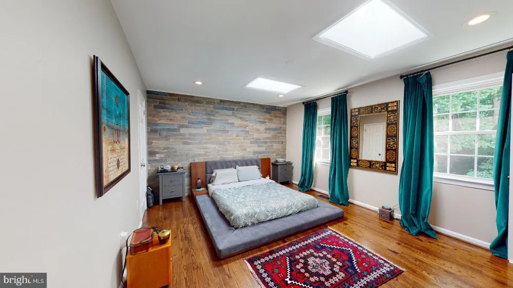 7628 CHANCELLOR WAY Springfield, VA 22153