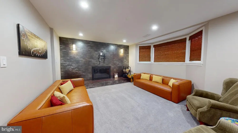 7628 CHANCELLOR WAY Springfield, VA 22153