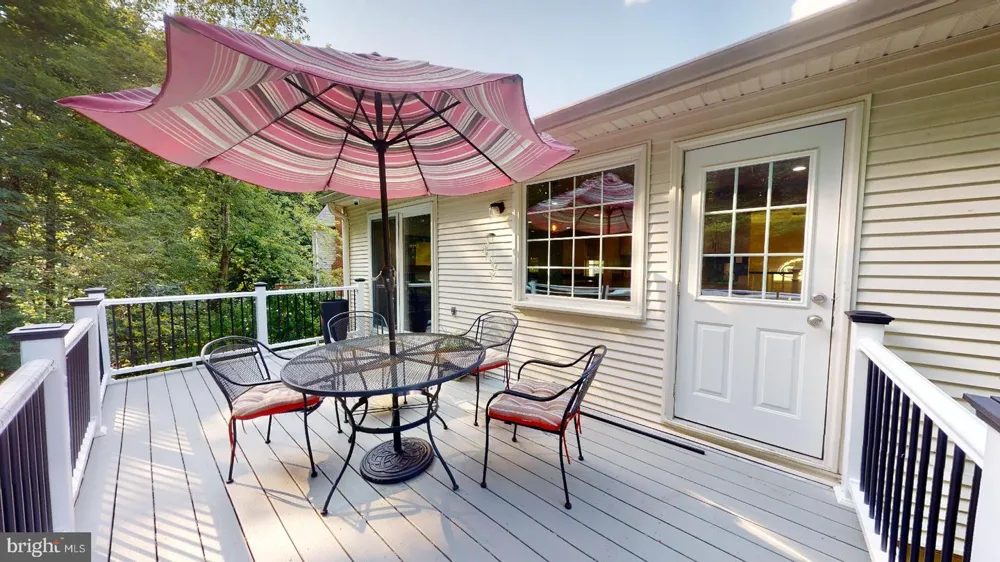 7628 CHANCELLOR WAY Springfield, VA 22153