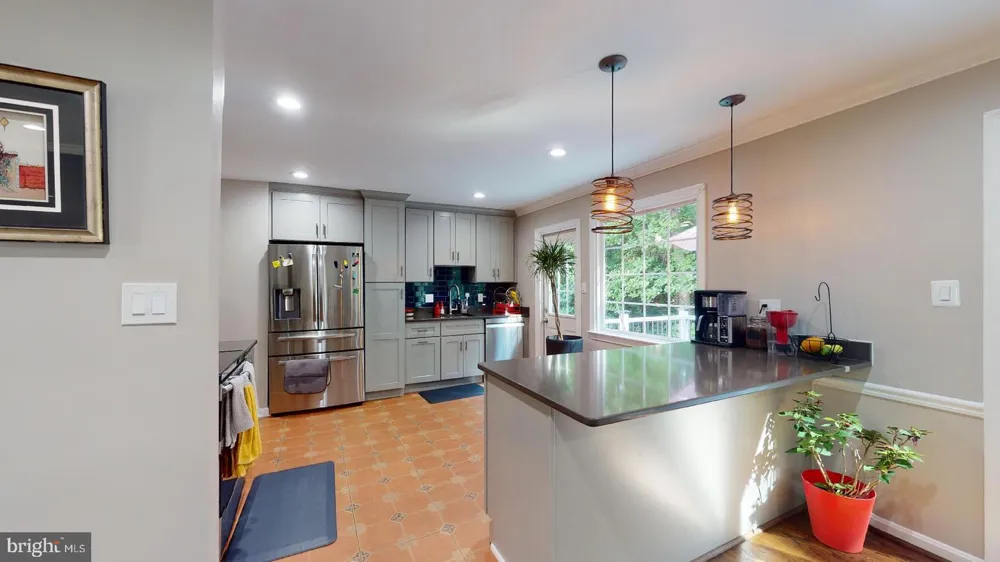 7628 CHANCELLOR WAY Springfield, VA 22153