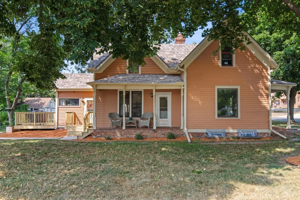 1221 10th Street E Menomonie, WI 54751
