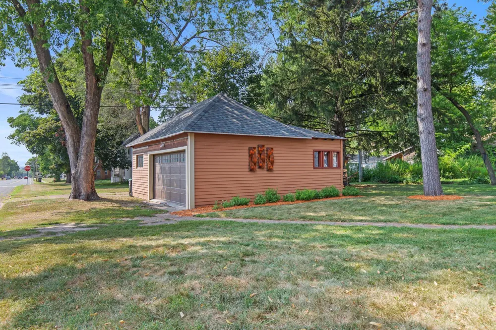 1221 10th Street E Menomonie, WI 54751