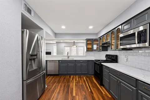 7365 Antoine Drive