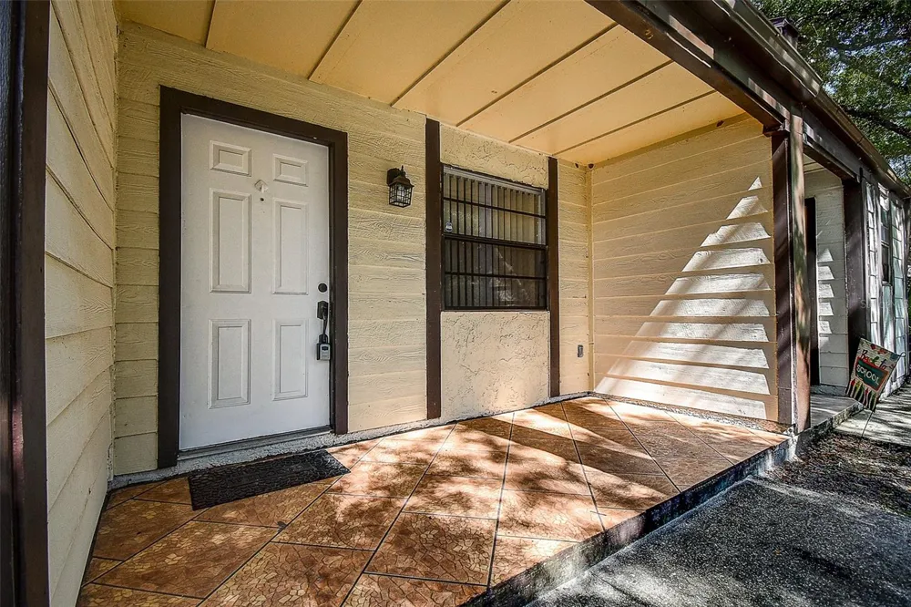 10306 COUNCILS WAY Temple Terrace, FL 33617