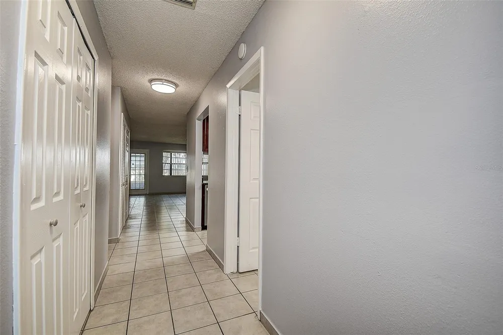 10306 COUNCILS WAY Temple Terrace, FL 33617