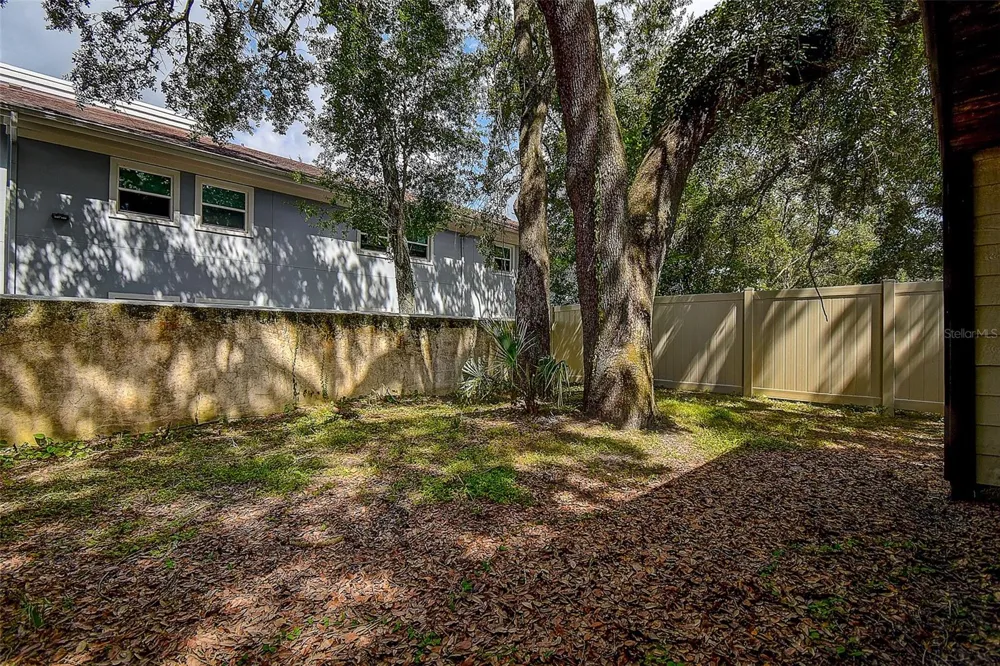 10306 COUNCILS WAY Temple Terrace, FL 33617