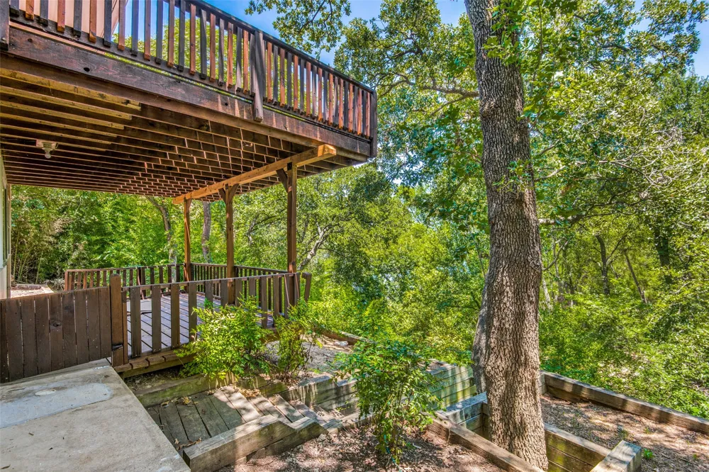 214 Scenic Drive Highland Village, TX 75077