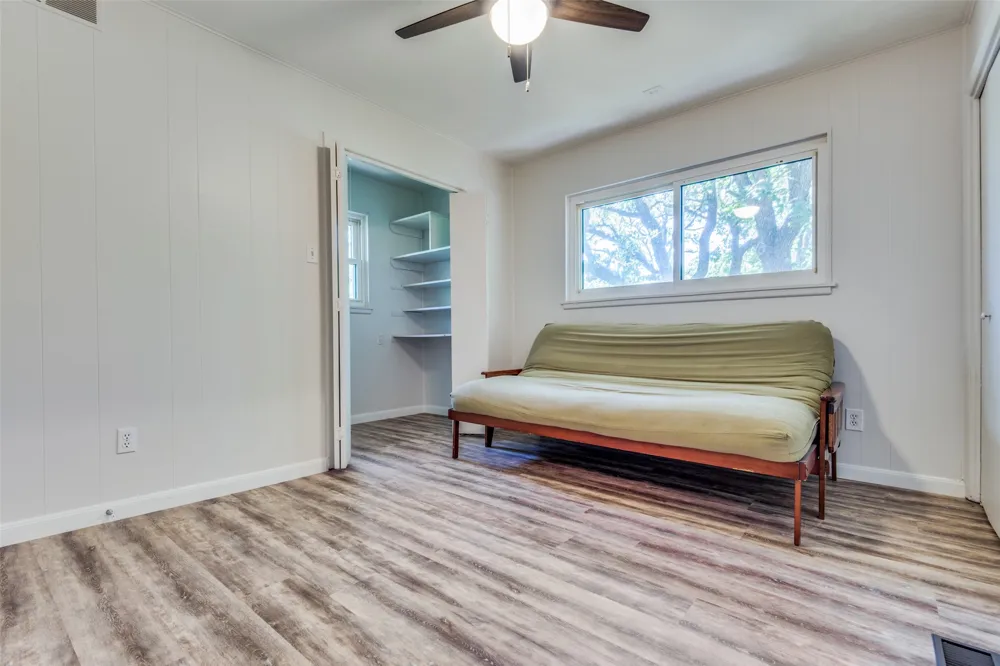 214 Scenic Drive Highland Village, TX 75077