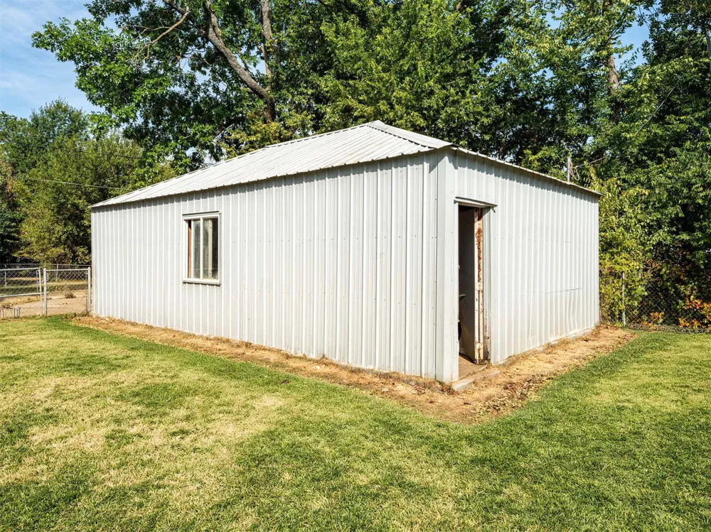 212 A STREET SE Inola, OK 74036