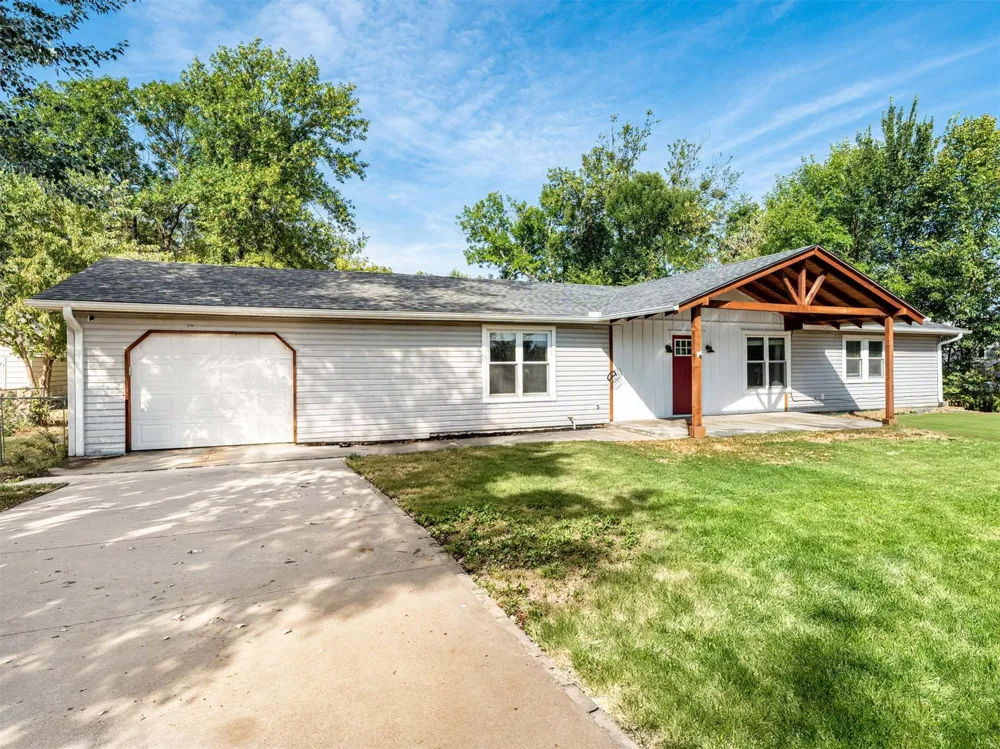 212 A STREET SE Inola, OK 74036