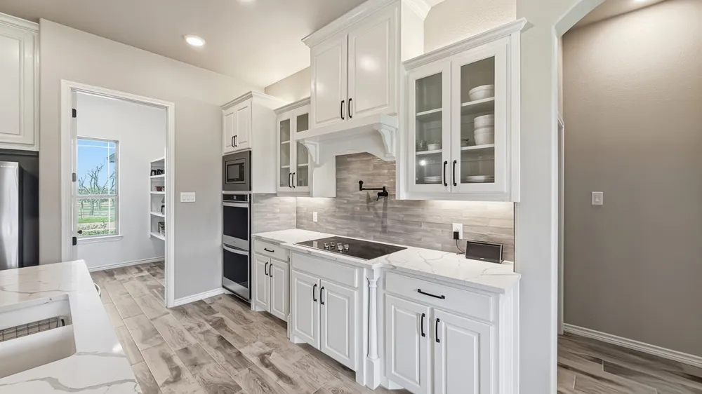 3709 Tremont Lane Granbury, TX 76049