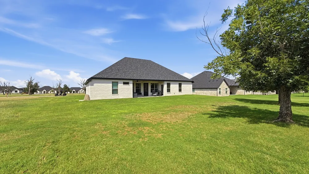 3709 Tremont Lane Granbury, TX 76049