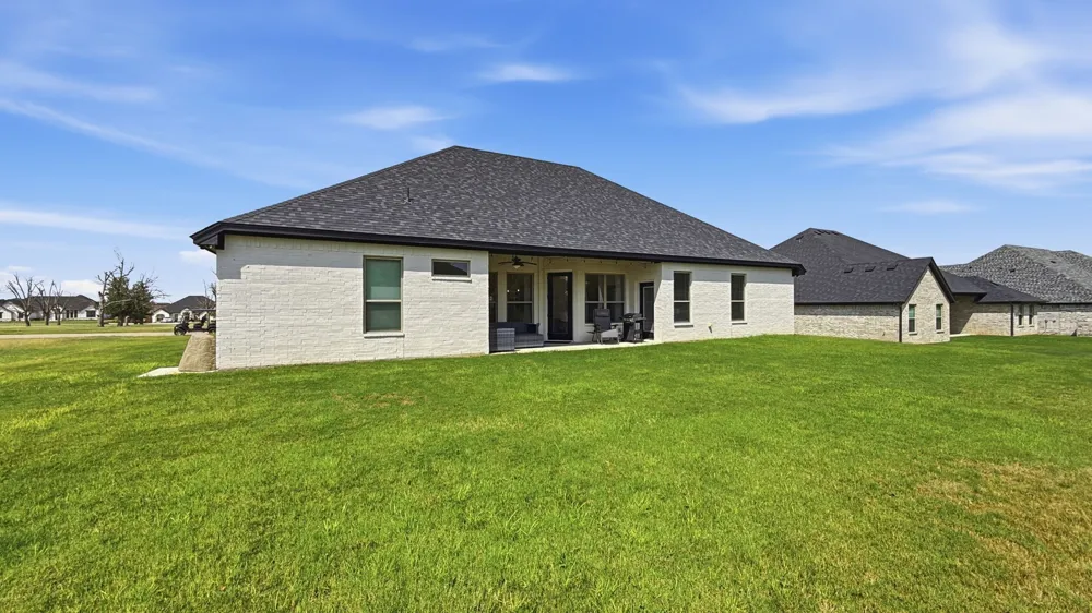 3709 Tremont Lane Granbury, TX 76049