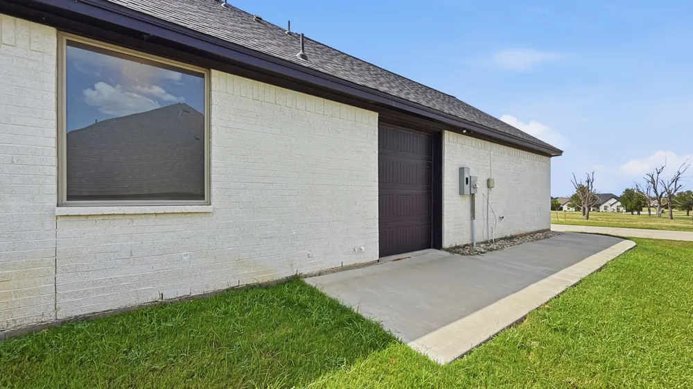 3709 Tremont Lane Granbury, TX 76049