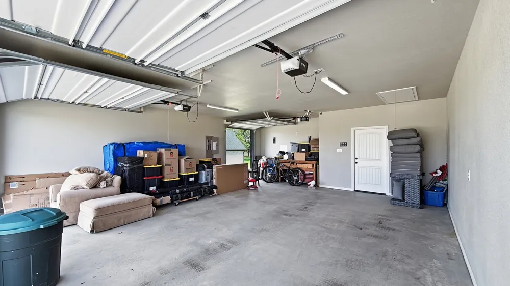 3709 Tremont Lane Granbury, TX 76049
