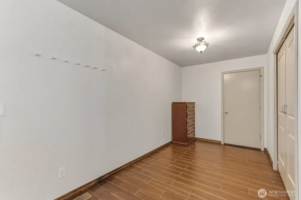 2427 Hickory Avenue Longview, WA 98632