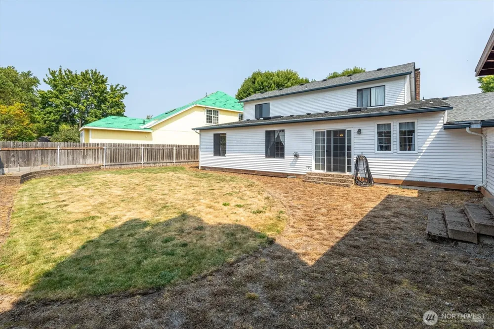2427 Hickory Avenue Longview, WA 98632