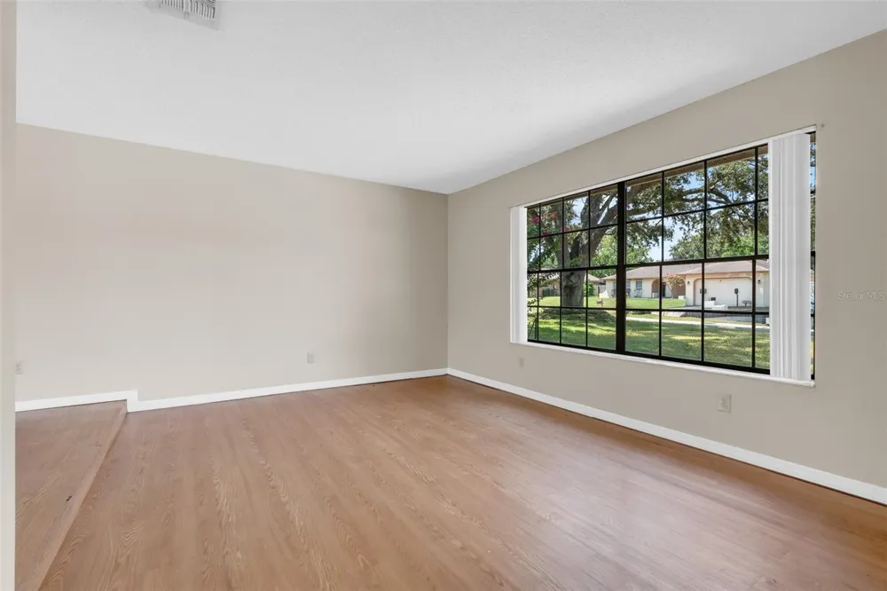8971 ANGELICA DRIVE Orlando, FL 32836